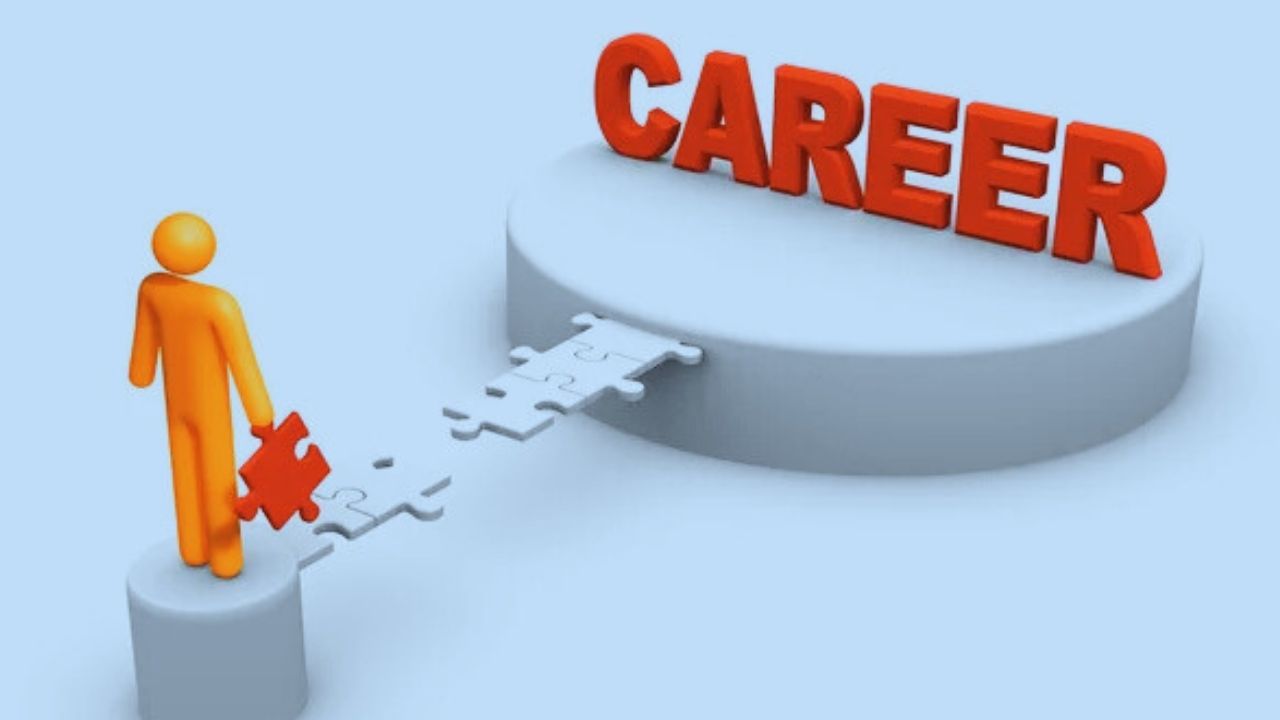 Career Option: यह कोर्स करते ही मिलेगी शानदार जॉब और शानदार पैकेज, यहां से देख ले इन से जुड़ी पूरी डिटेल Career Option