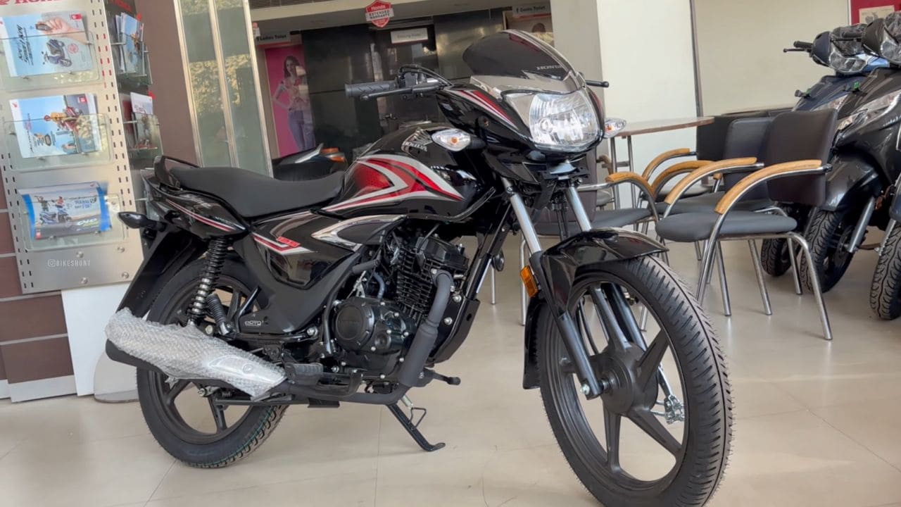 ढूंढ रहे हैं कोई घरेलू बाइक तो एक बार नजर डालिए Honda Shine पर, मिलेगा बेहतरीन माइलेज और दमदार इंजन ढूंढ रहे हैं कोई घरेलू बाइक तो एक बार नजर डालिए Honda Shine पर, मिलेगा बेहतरीन माइलेज और दमदार इंजन