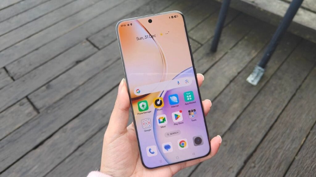 16 जनवरी को लॉन्च हो रही है Realme 14 Pro 5G सीरीज, Snapdragon प्रोसेसर के साथ मचाने वाली है धूम Realme 14 Pro Display