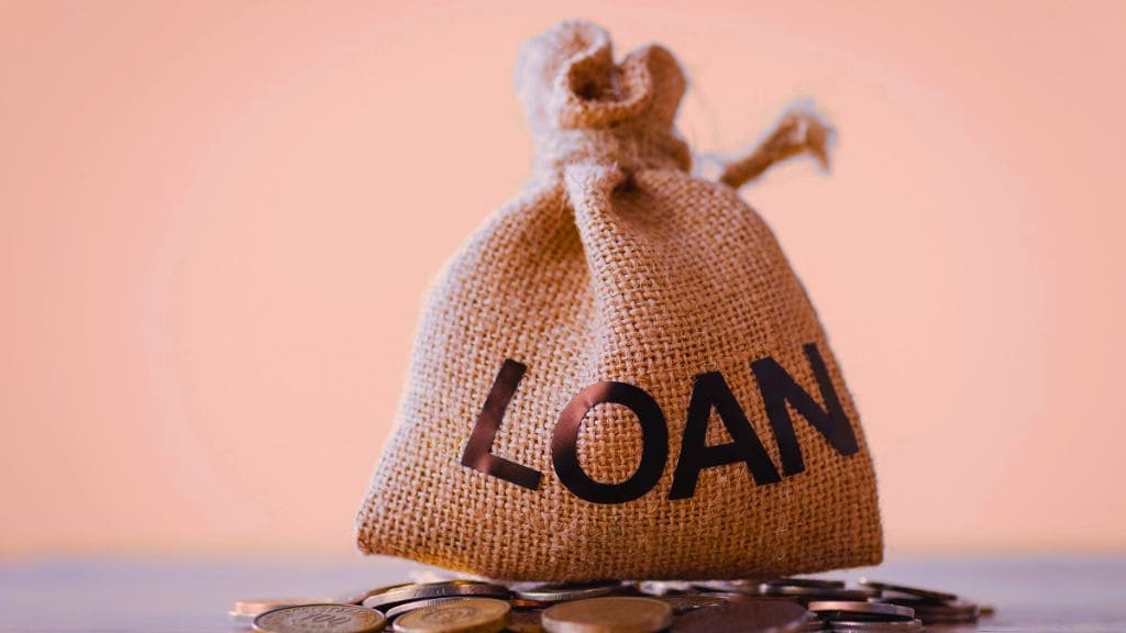 लोन लेने वालों के लिए अच्छी खबर! देश के इस बड़े बैंक ने घटाया Interest Rate लोन लेने वालों के लिए अच्छी खबर! देश के इस बड़े बैंक ने घटाया Interest Rate