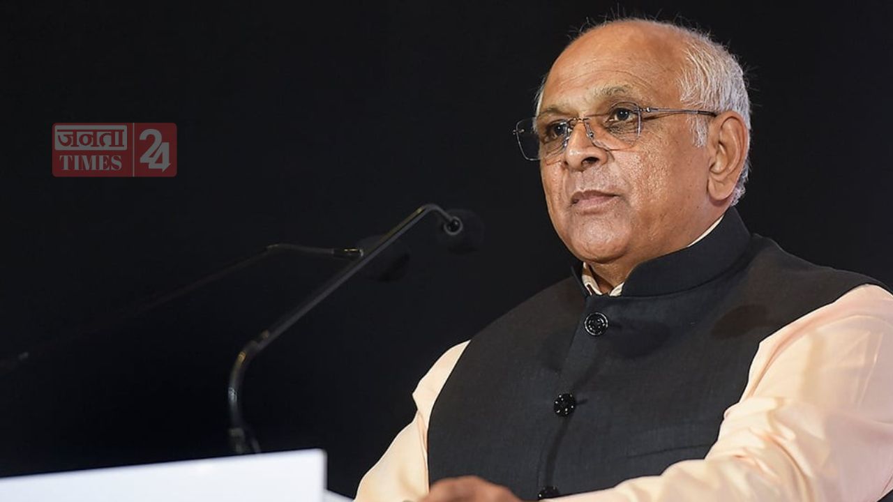 गुजरात सरकार का बड़ा तोहफा, कर्मचारियों और पेंशनरों के लिए महंगाई भत्ते में बढ़ोतरी गुजरात सरकार का बड़ा तोहफा, कर्मचारियों और पेंशनरों के लिए महंगाई भत्ते में बढ़ोतरी